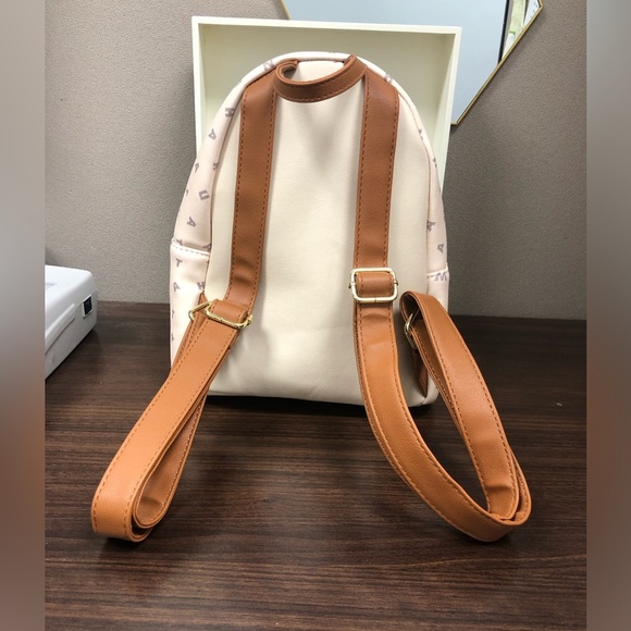 NWOT Loungefly Lion King Hakuna Matata Mini Backpack - Picture 7 of 16